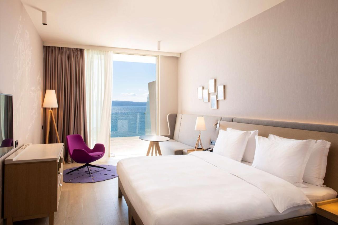 Premium Zimmer mit Balkon und Meerblick