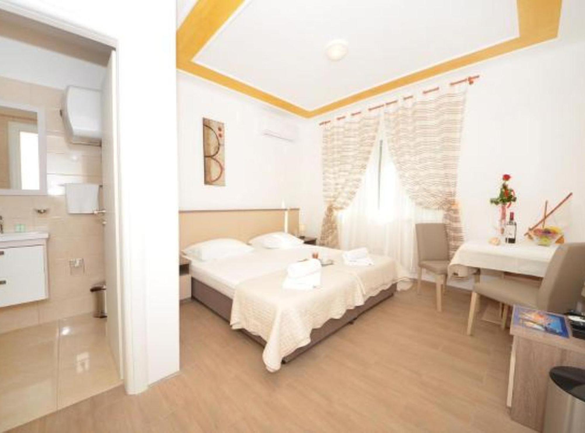 Twin Room with Private Bathroom,1685096959:JPEG